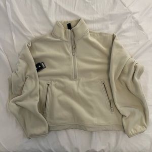 Aritzia TNA cropped quarter zip fleece